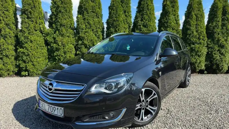 Opel Insignia Sports Tourer sprowadzona z Niemiec na zamówienie — zdjęcie z odbioru u N&K Cars w Bieżeniu